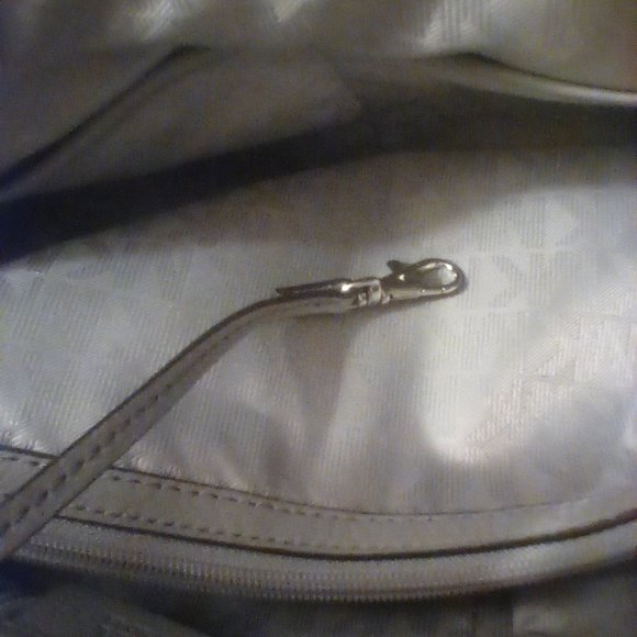 Michael Kors Satchel Bag Purse - Picture 10 of 10